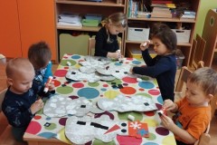 e8de7539-36d7-4bdb-a8d7-8166e4e51379-1